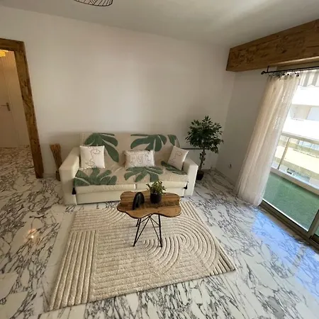 New At 150m From The Beaches Easy Check In Appartement *