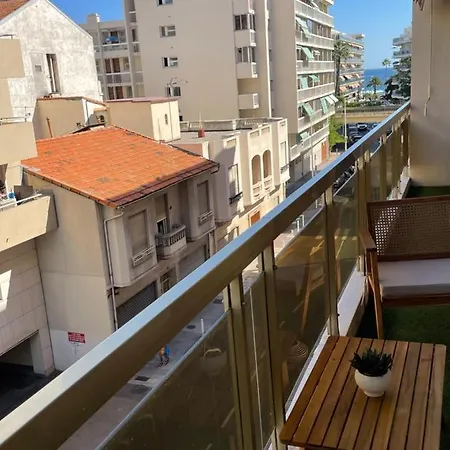 New At 150m From The Beaches Easy Check In Appartement