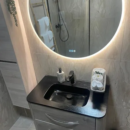 New At 150m From The Beaches Easy Check In Apartment